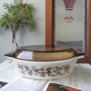 Oval Casserole Dish Brown Vine with Smoky Brown Glass Lid by Pyrex, England